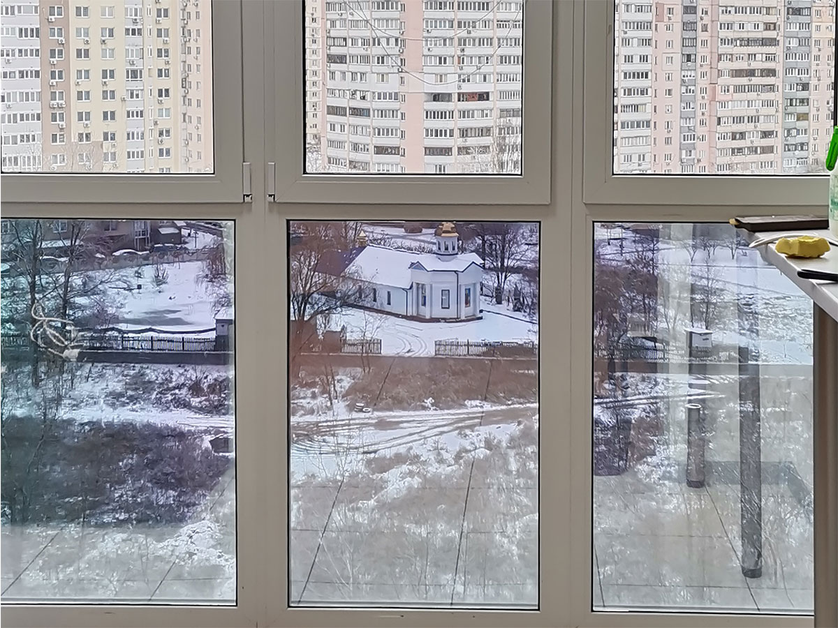 Сонцезахисна плівка на вікна Київ фото